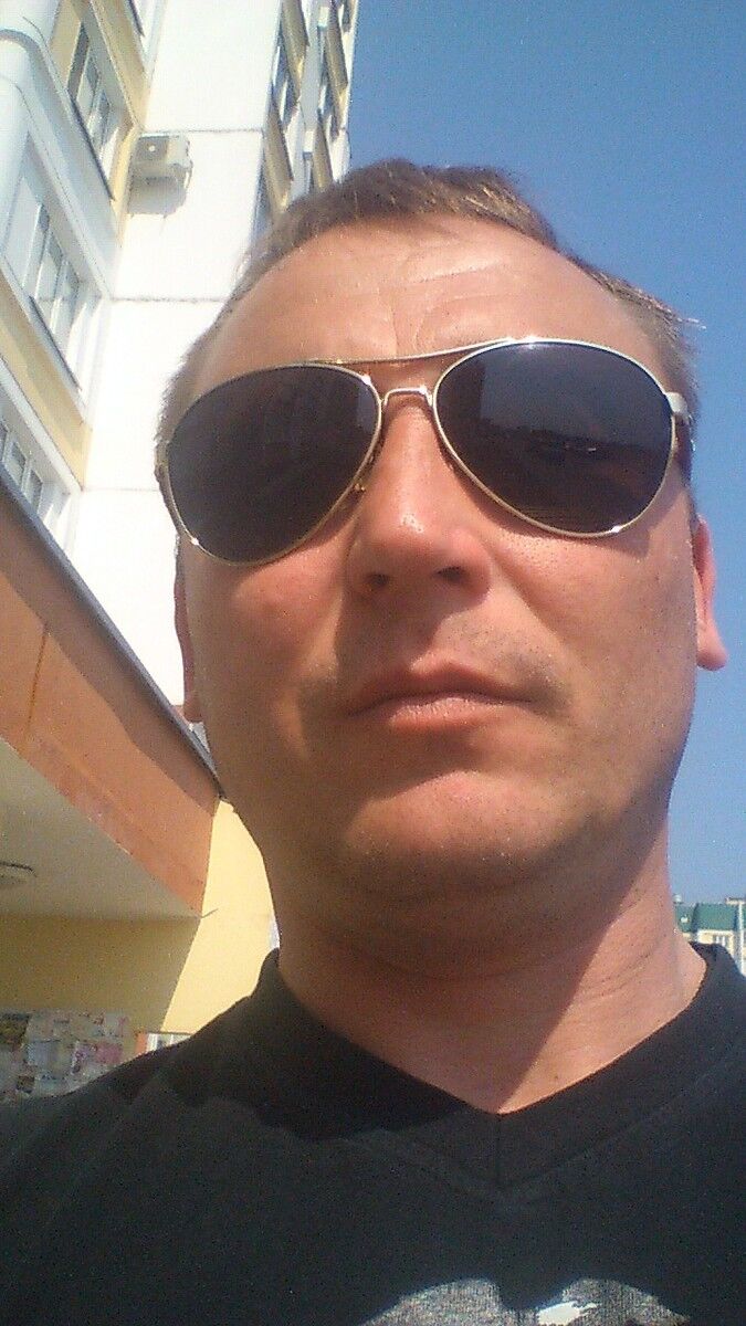  15902408  Vladimir, 45 ,    