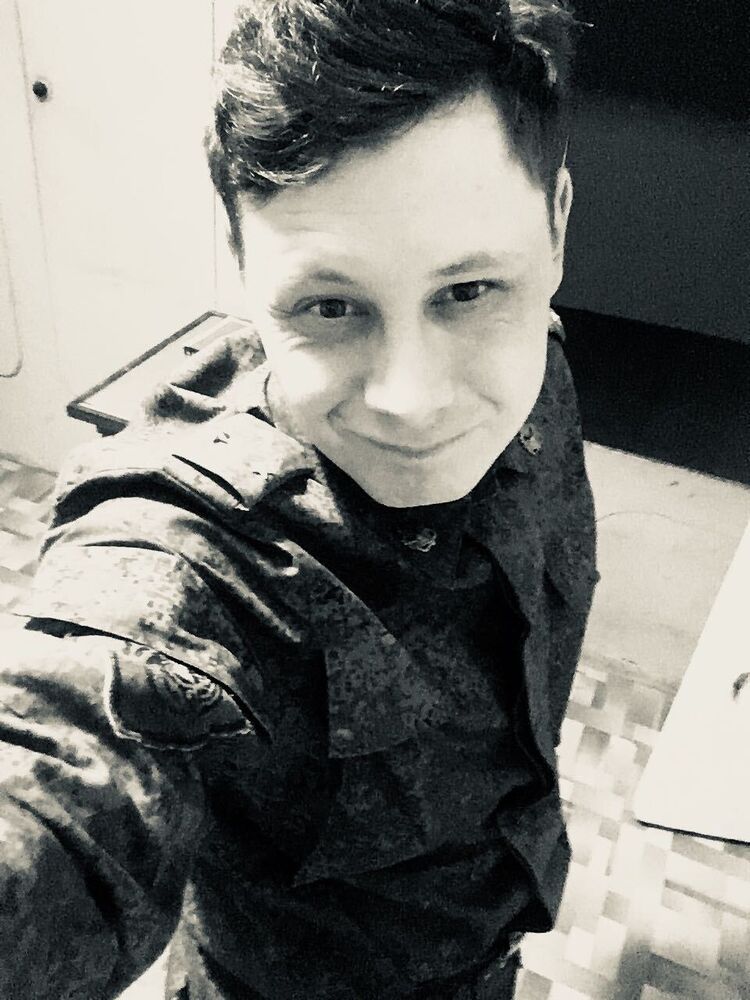  51764748  , 33 ,    