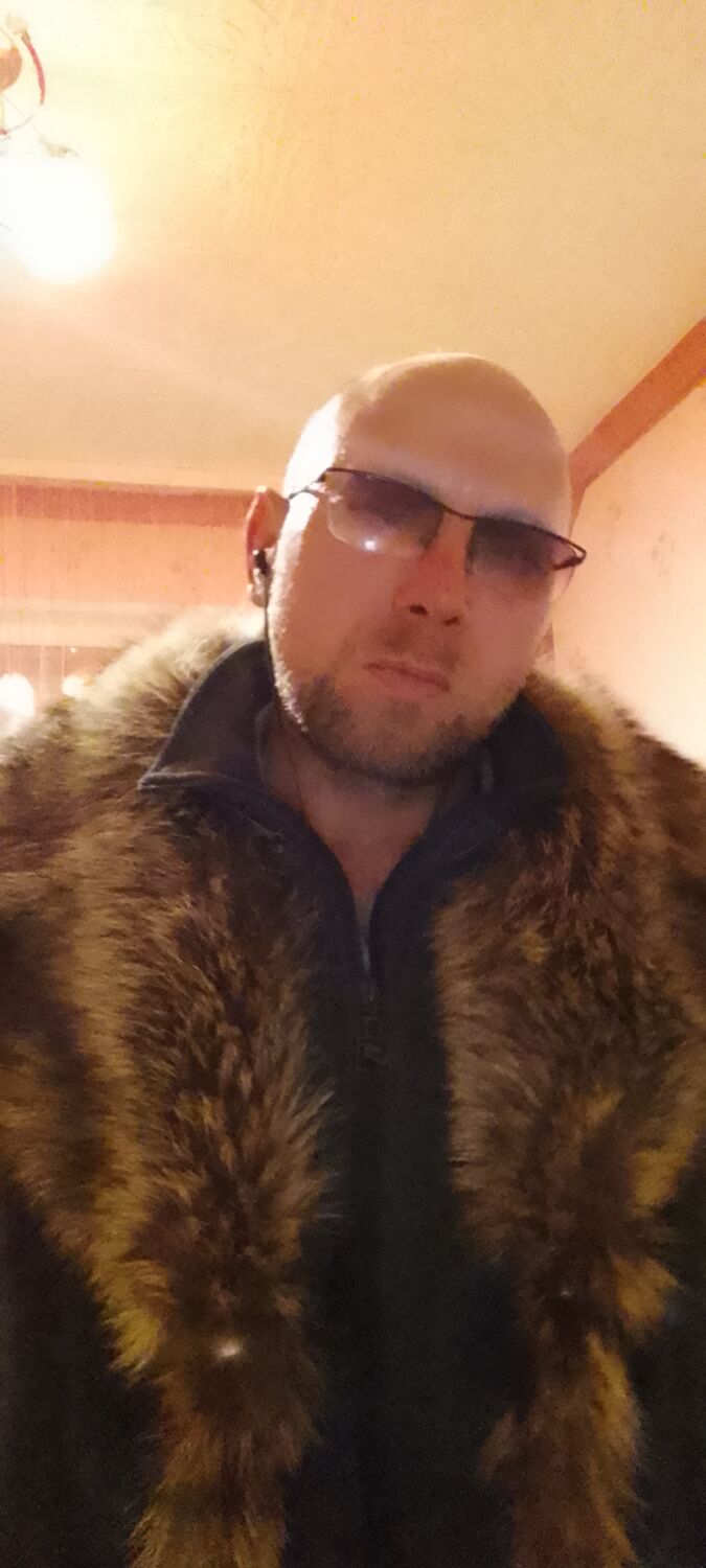  42884128  Andrey, 41 ,    
