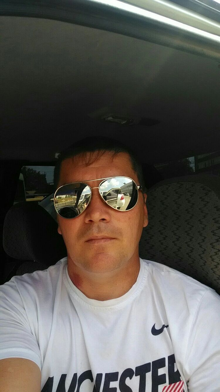  ,   Denis, 43 ,   ,   