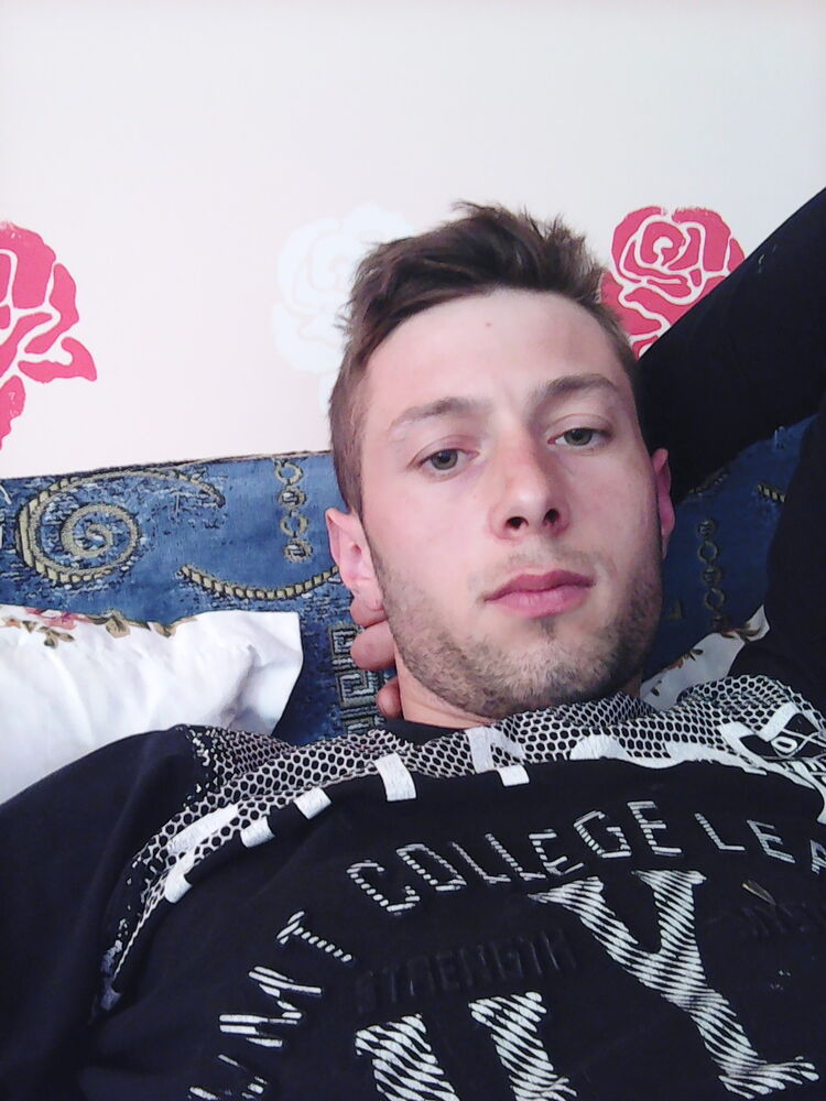  16026348  Oleg, 29 ,    