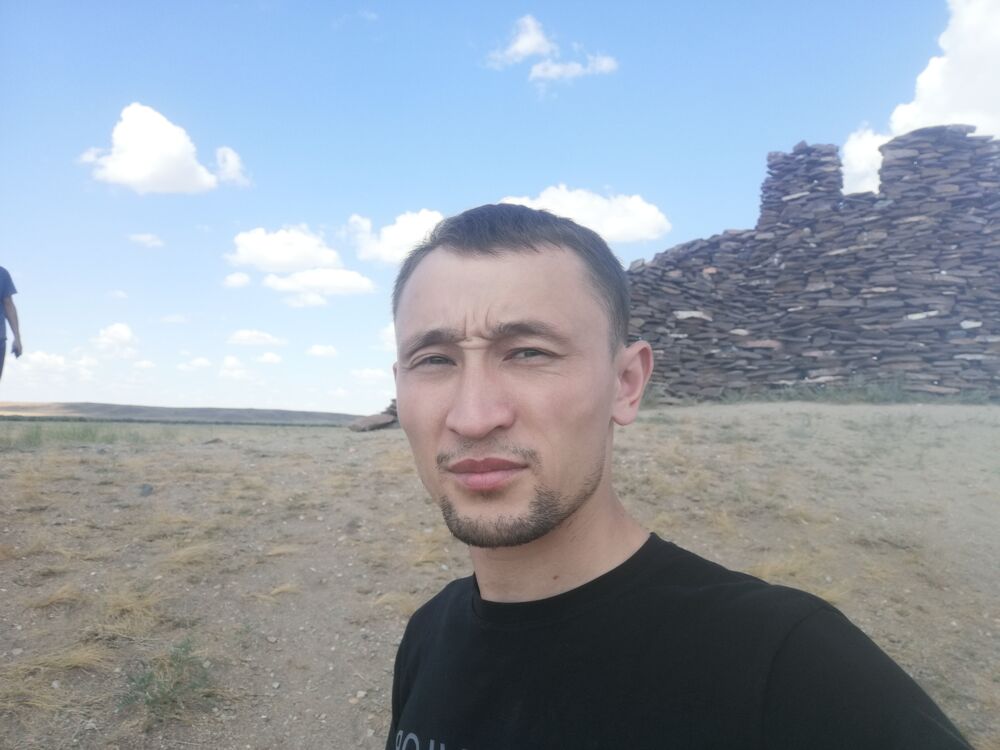  23640868  , 32 ,    