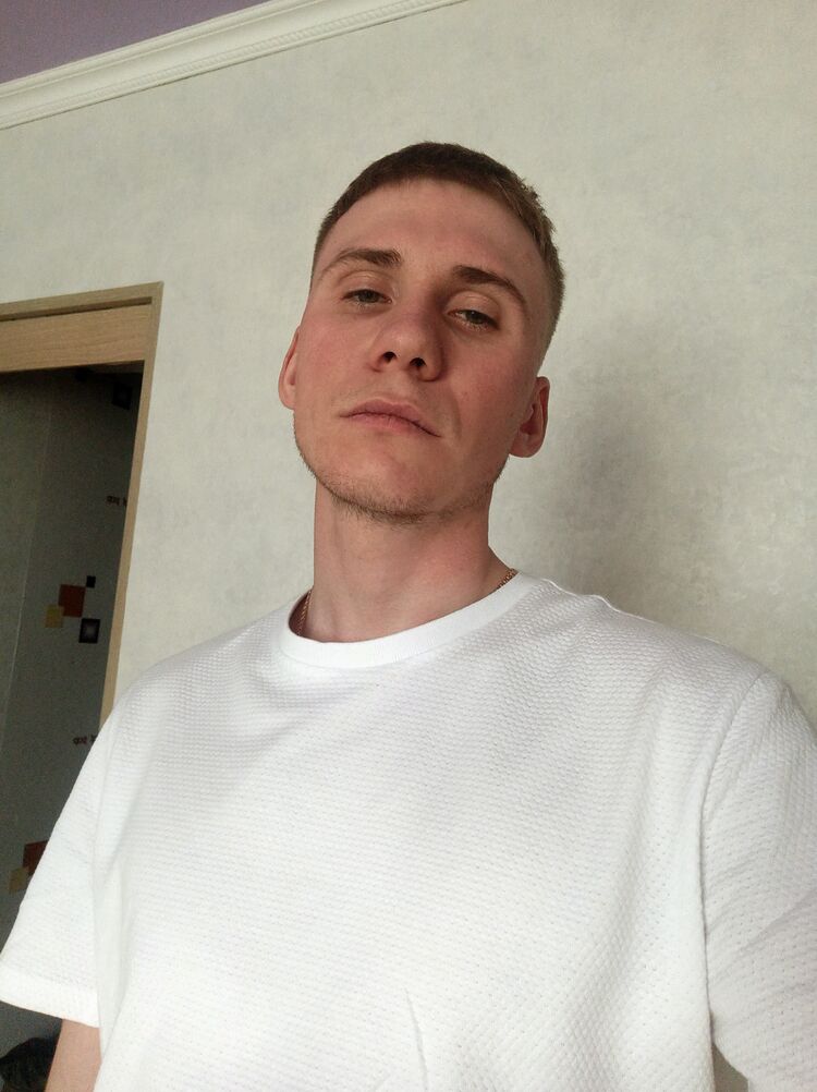  42909498  Vadim, 24 ,    