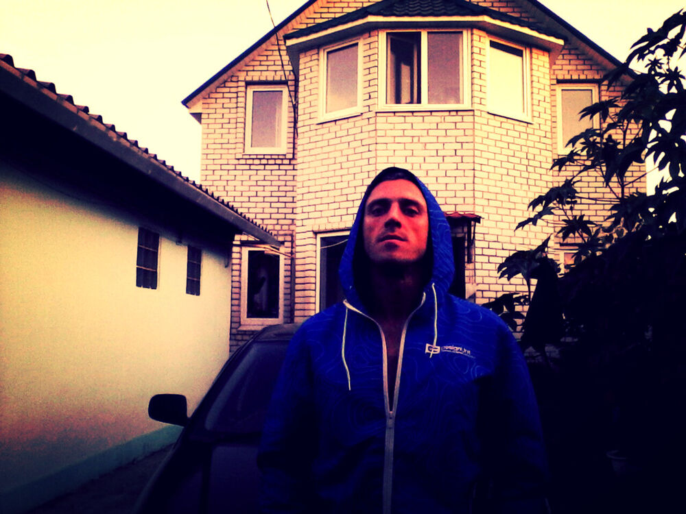  ,   Miha, 42 ,   
