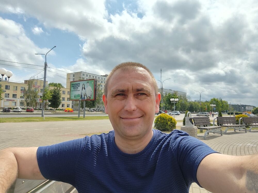  43924598  Leonid, 43 ,    