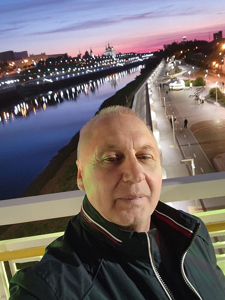  ,   Viktor, 62 ,   ,   , c 