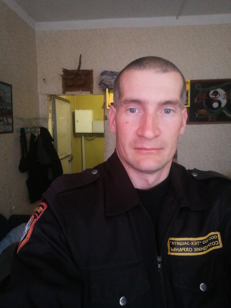  ,   Denis, 42 ,   ,   , c , 