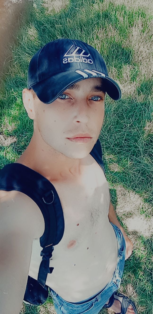 ,   Zhenya, 32 ,   ,   