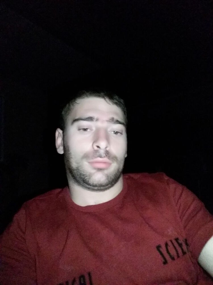  8845718  Niko logua, 36 ,    