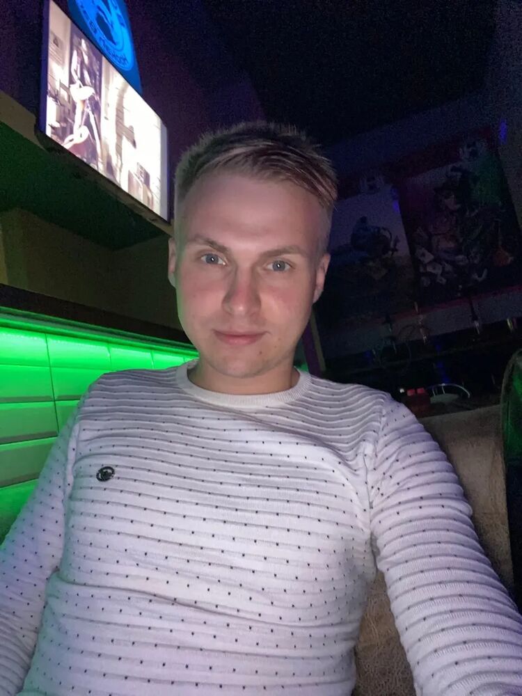  47429738  Vasily, 26 ,    