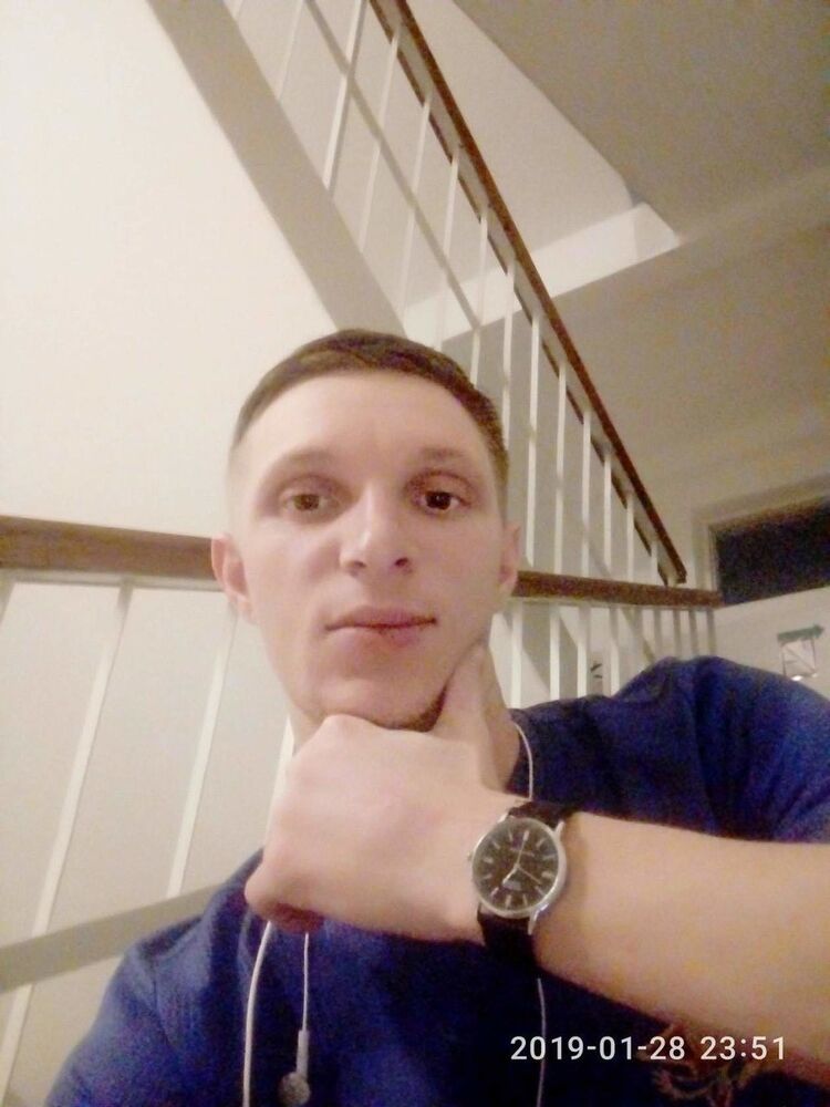  17891058  Aleks, 32 ,    