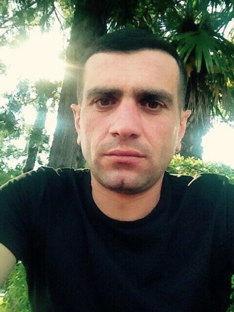  ,   Goga, 76 ,   