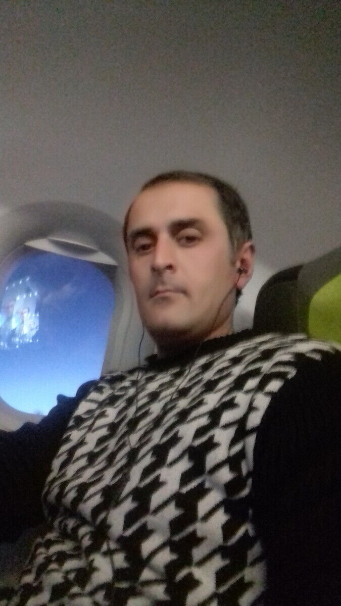  20132888  Daler, 38 ,    -