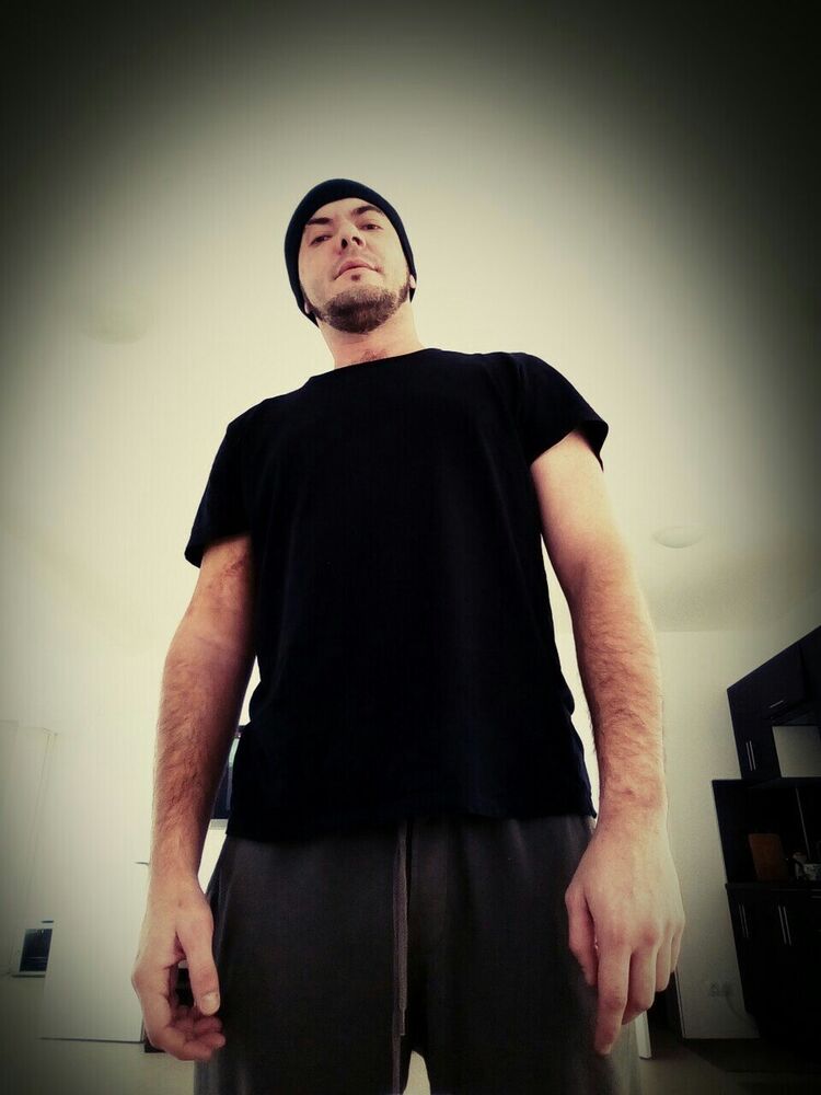  ,   Tony, 38 ,   ,   , c 