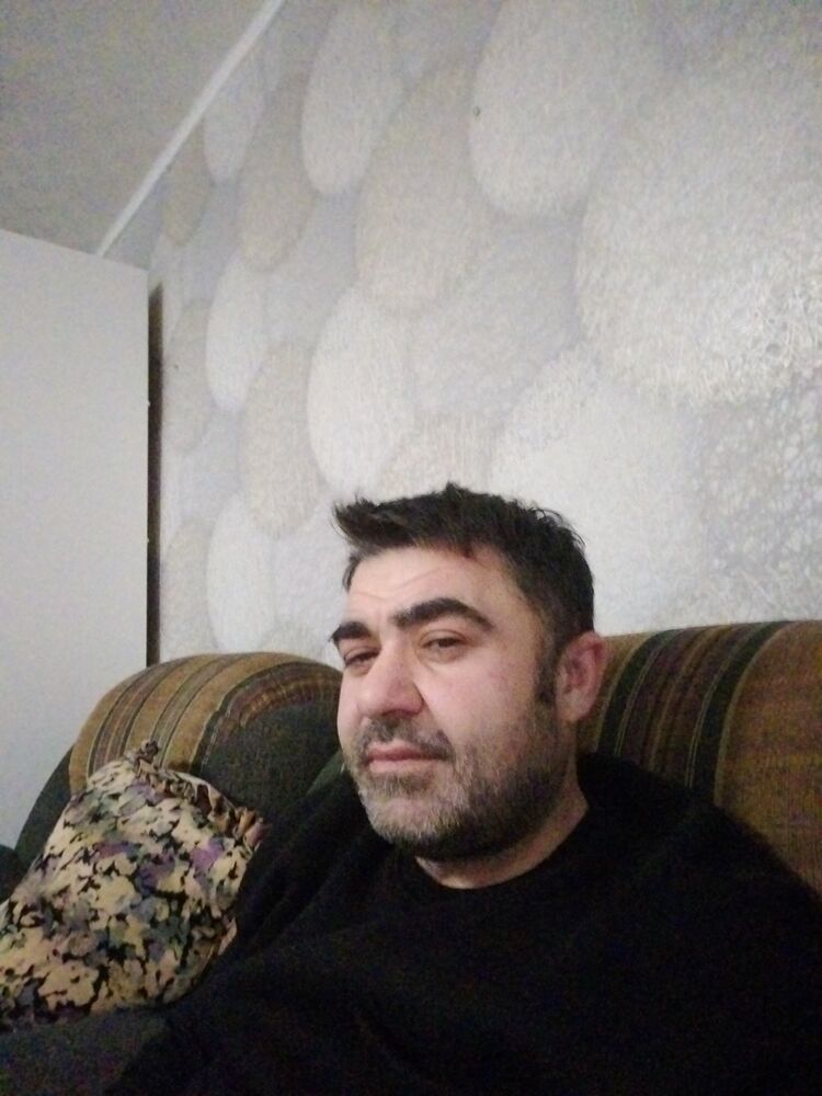  48462228  Caner, 42 ,    