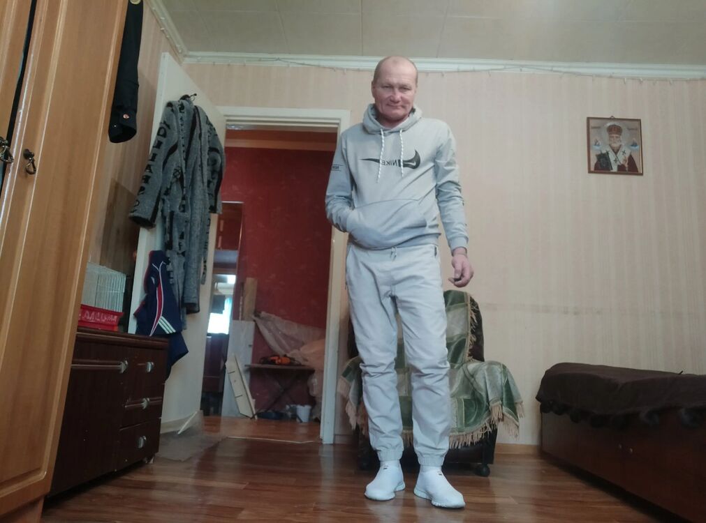  ,   Vadim, 55 ,     