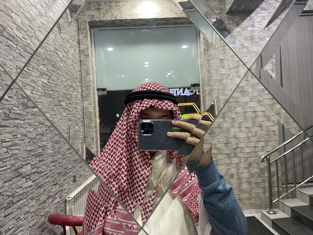  30558828  , 20 ,    