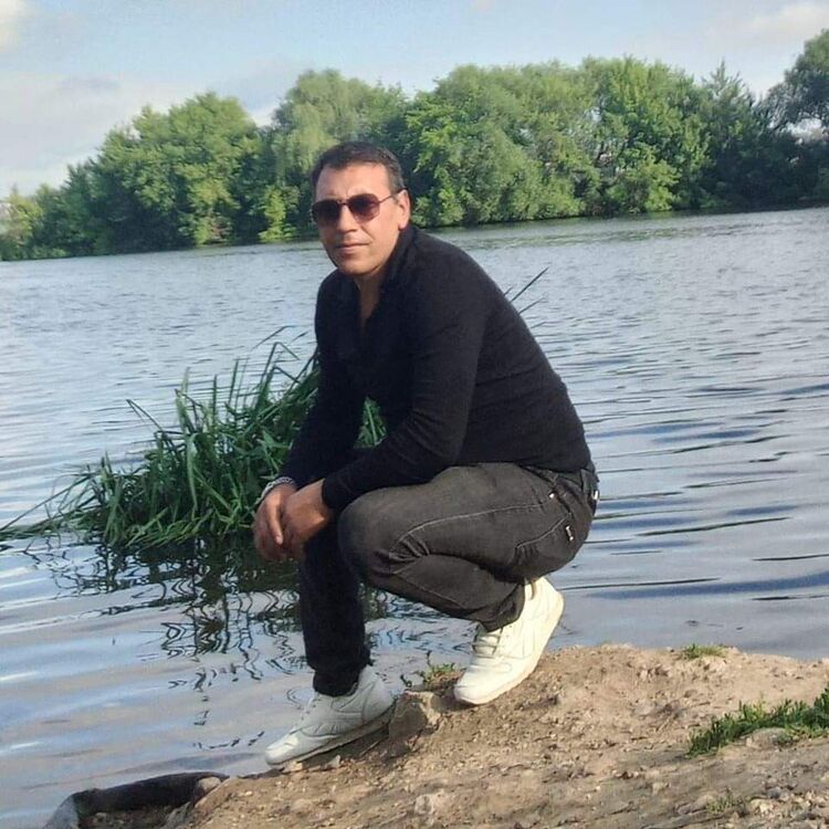  ,   Davit, 41 ,   c 