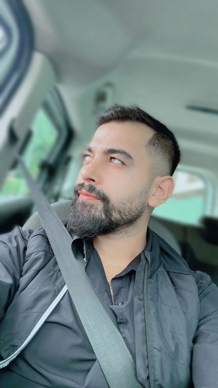  38186968  Sinan, 31 ,    