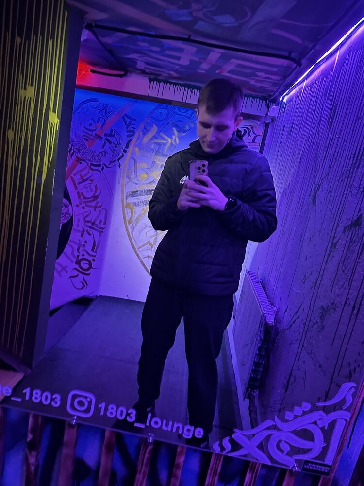  42767458  , 24 ,    -