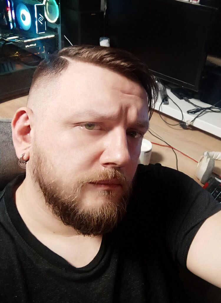  43573468  , 35 ,    