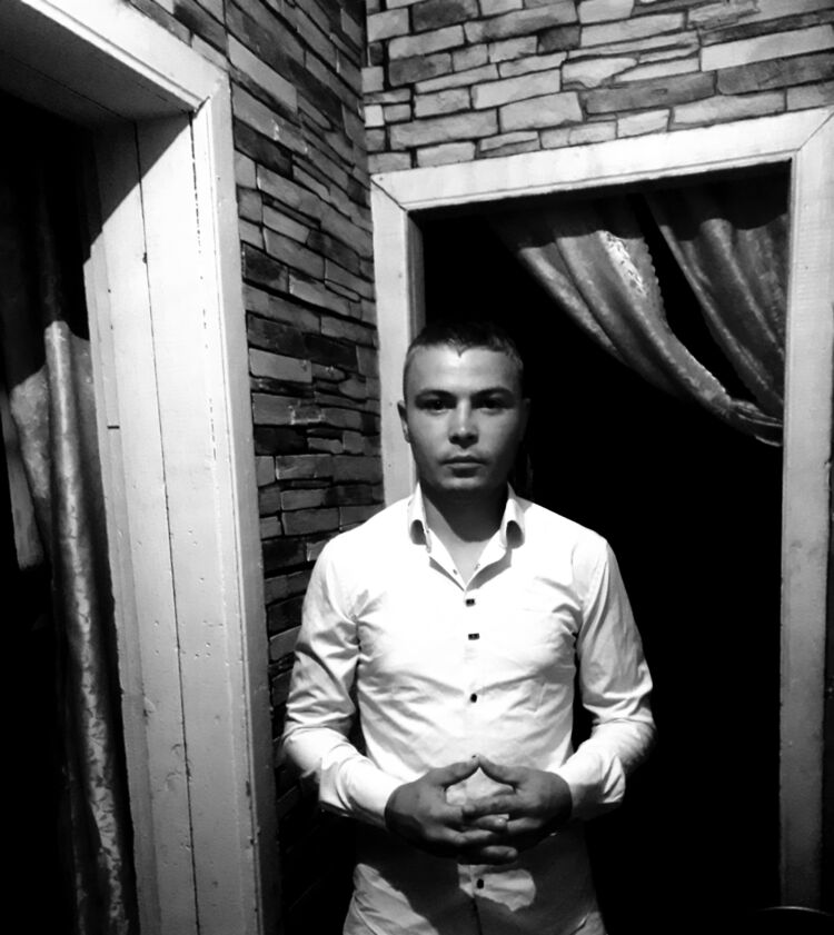  36568258  , 24 ,    