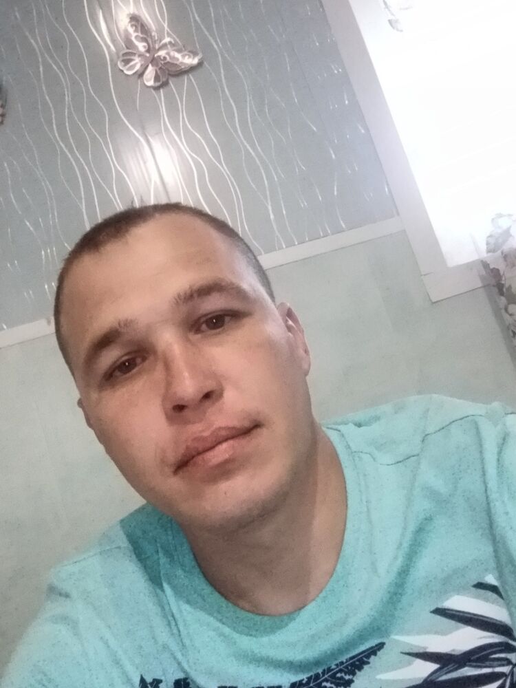  35425848  Denis, 34 ,    