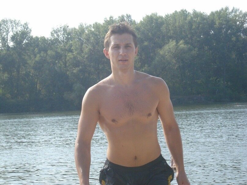  5310708  Ivan, 48 ,    