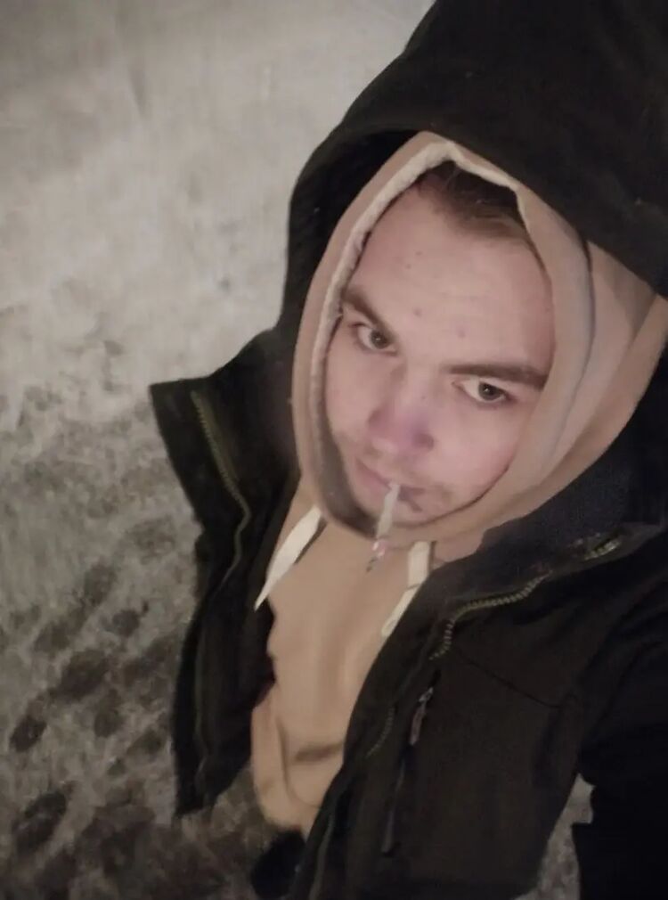  ,   Ilya, 25 ,   ,   