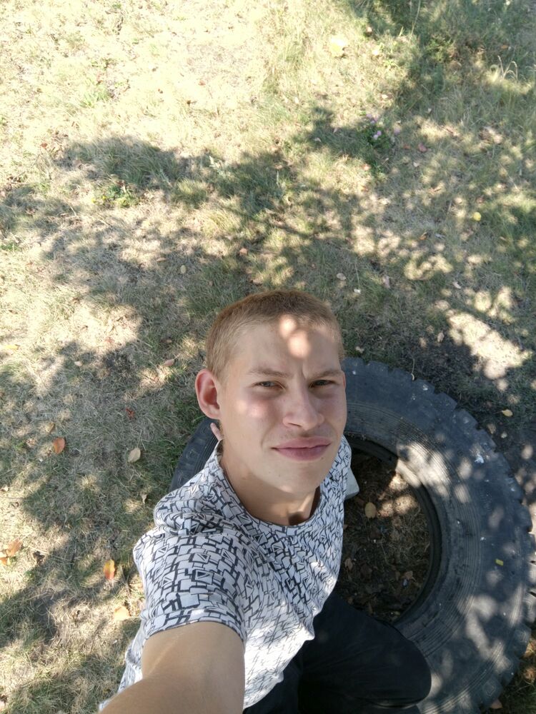  45748728  , 21 ,    