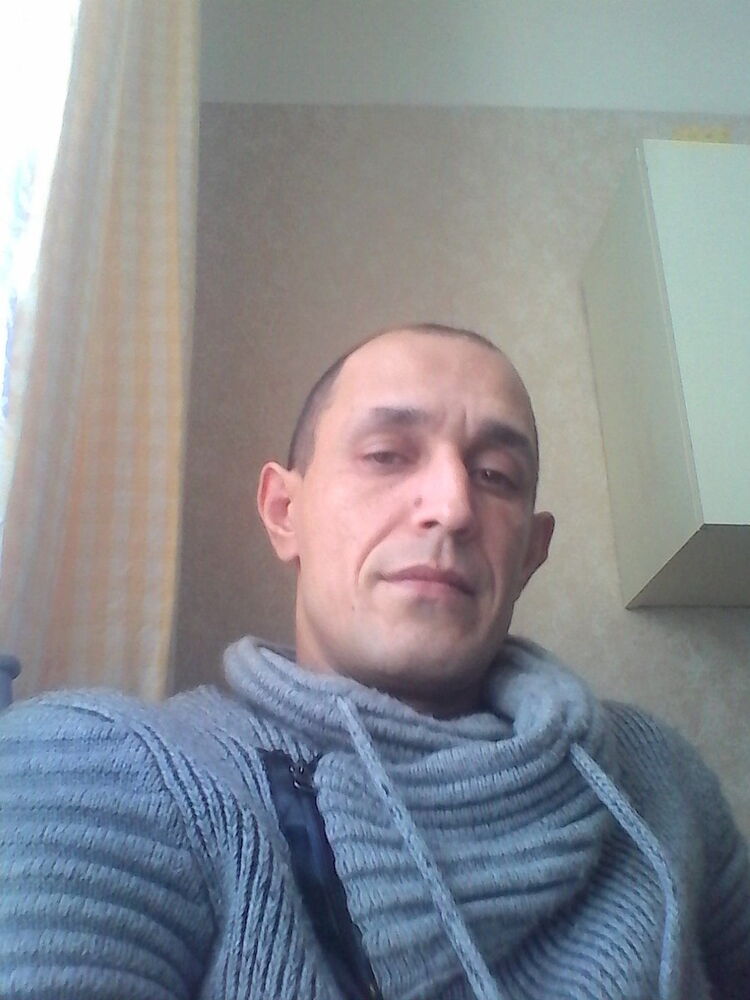  11749108  Sergei, 44 ,    