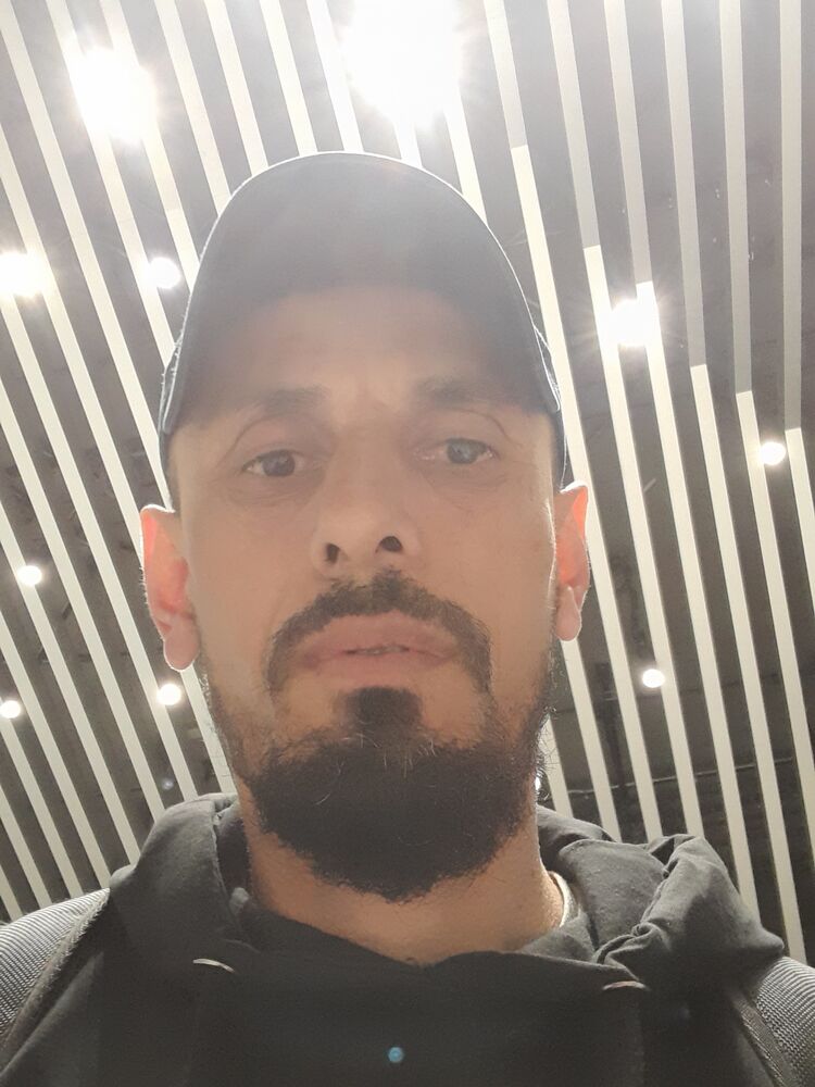  38775988  , 47 ,    