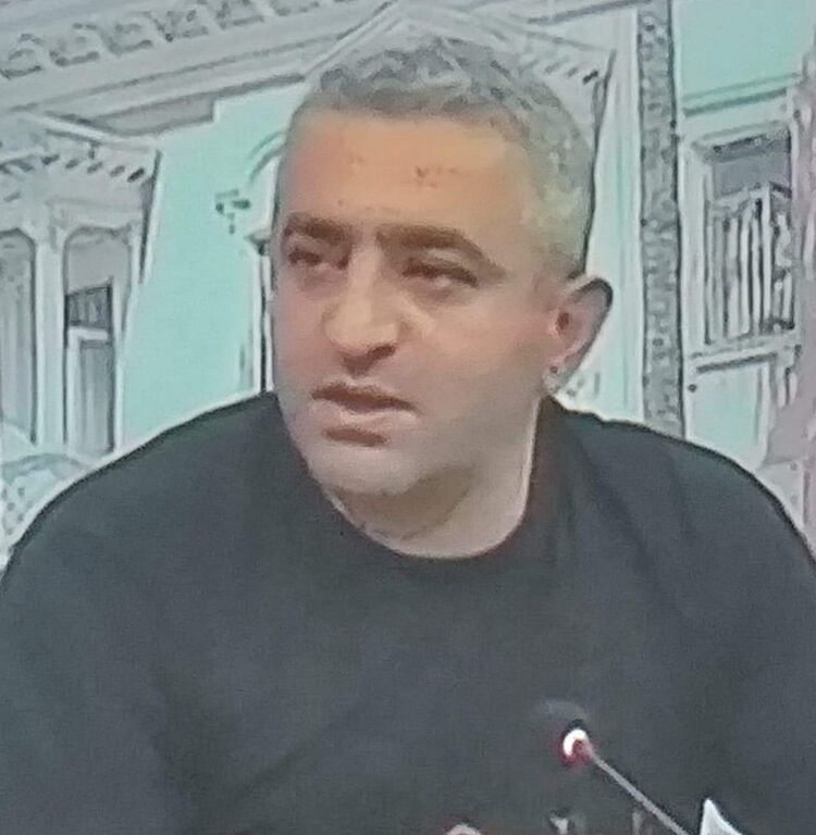  ,   Kakha, 42 ,   ,   , c 