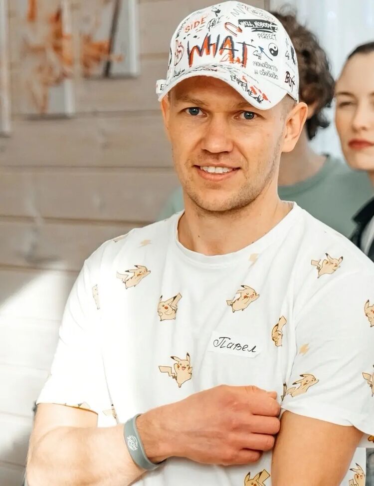  ,   Pavel, 37 ,   ,   
