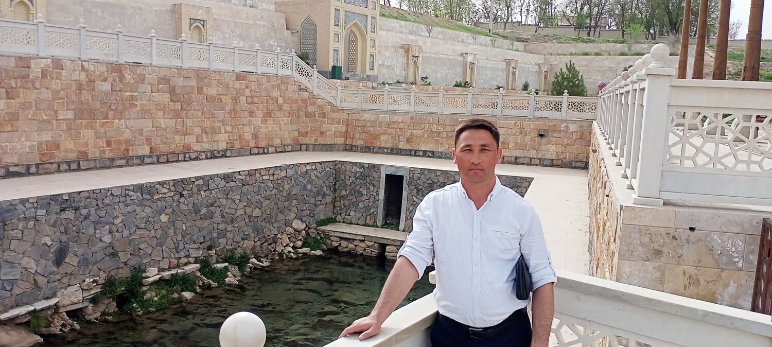  44351958  Temur, 38 ,    