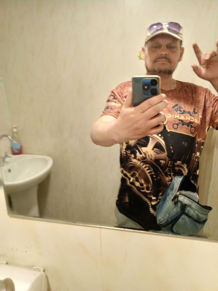  44904588  , 49 ,    