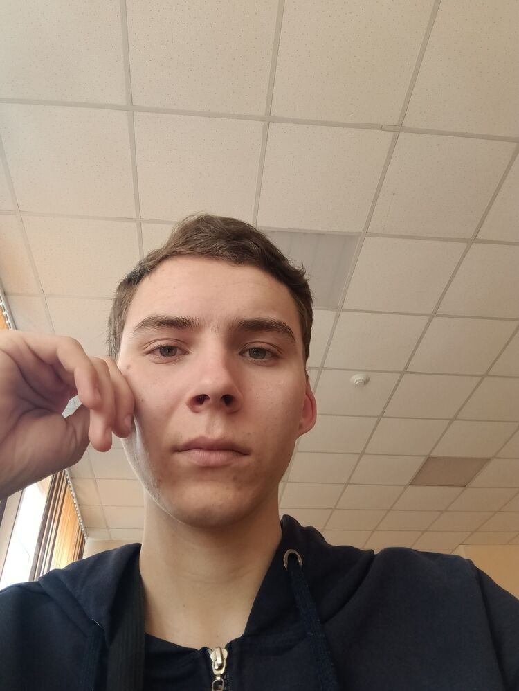  50660758  Anton, 20 ,    