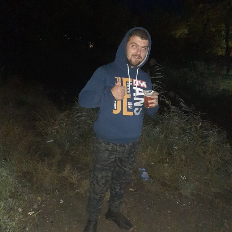  21558798  , 27 ,    