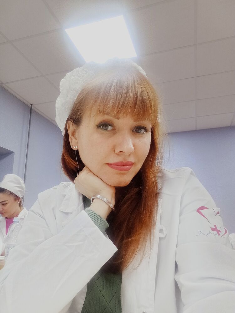  ,   Alenka, 40 ,   