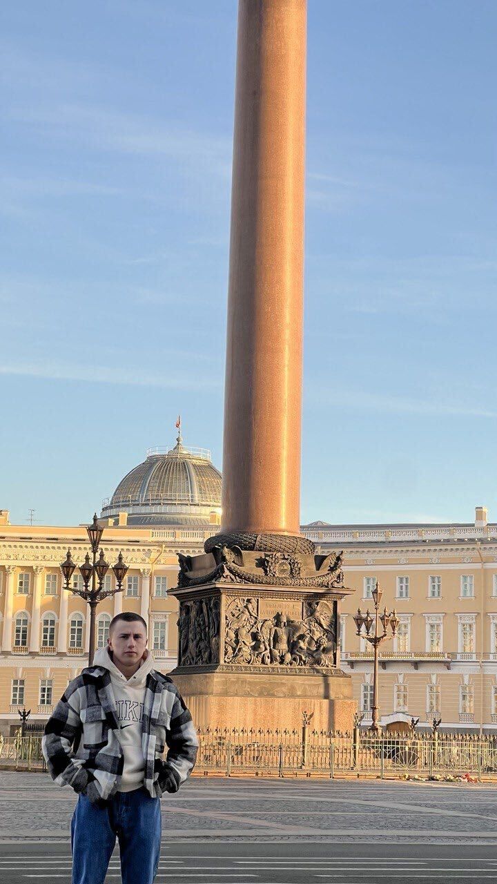  44466058  , 21 ,    -