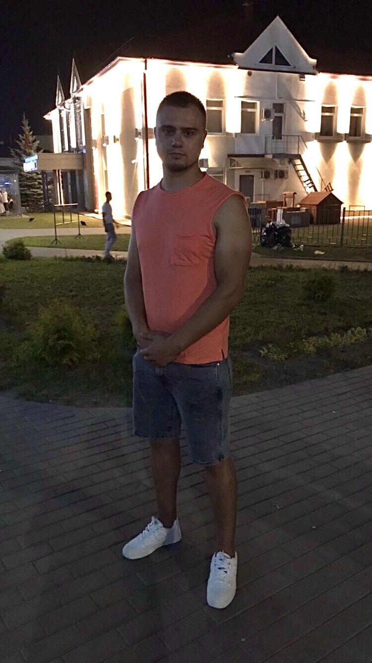  43839898  , 27 ,    