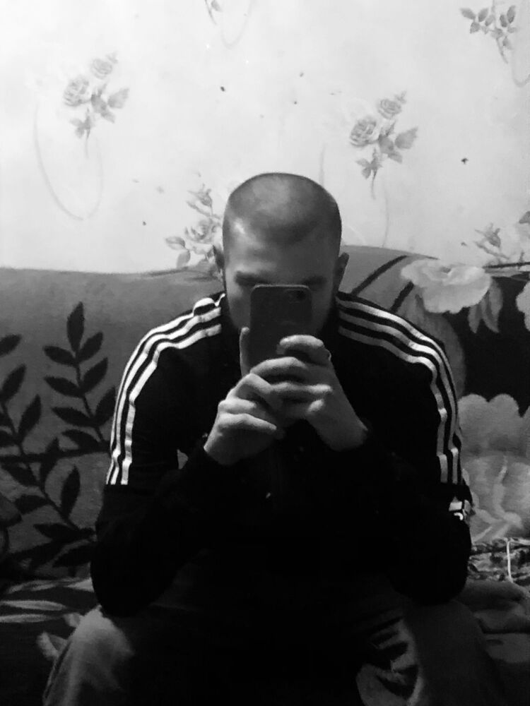  ,   Maksim, 24 ,   ,   