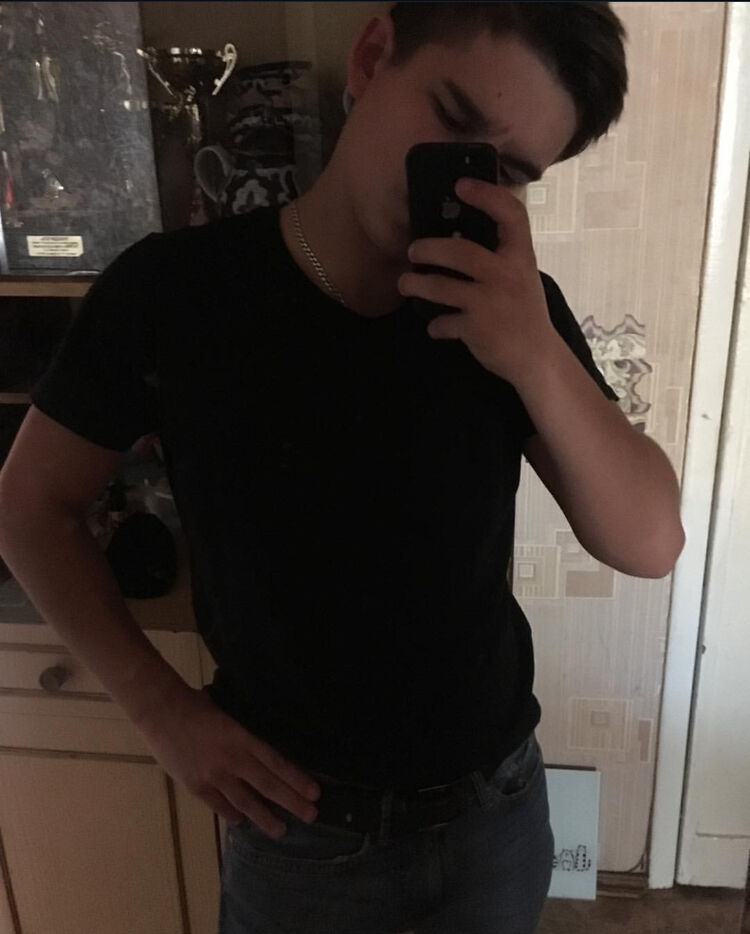  44753758  , 24 ,    