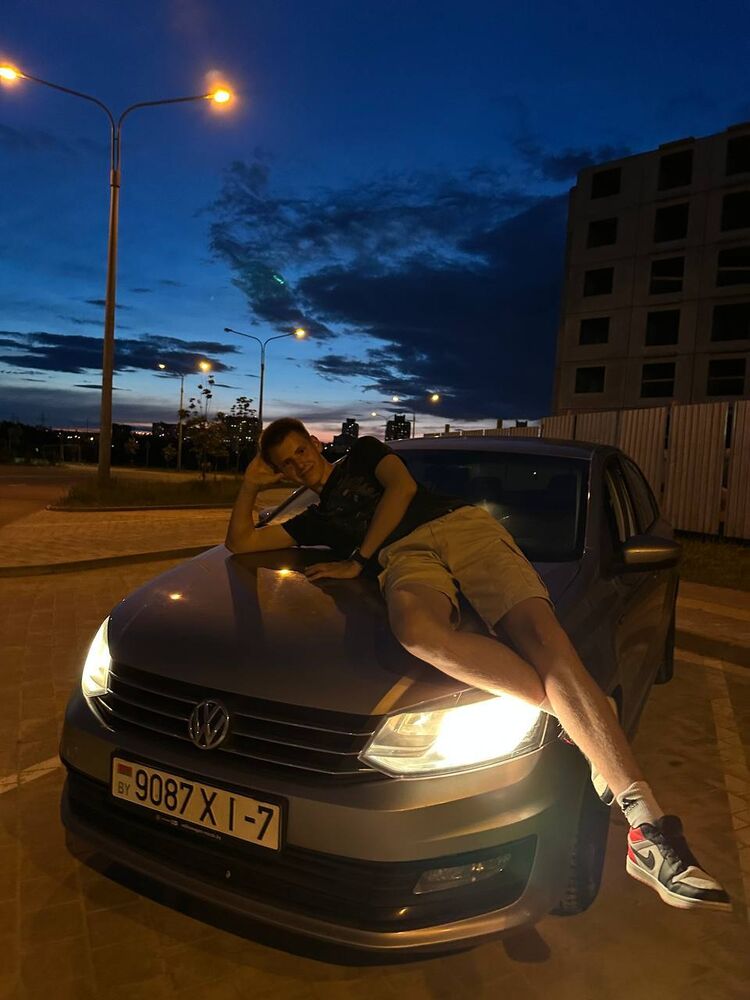  43557408  Frants, 21 ,    