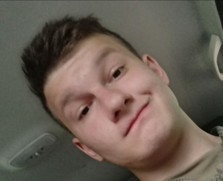  22659178  , 27 ,    -