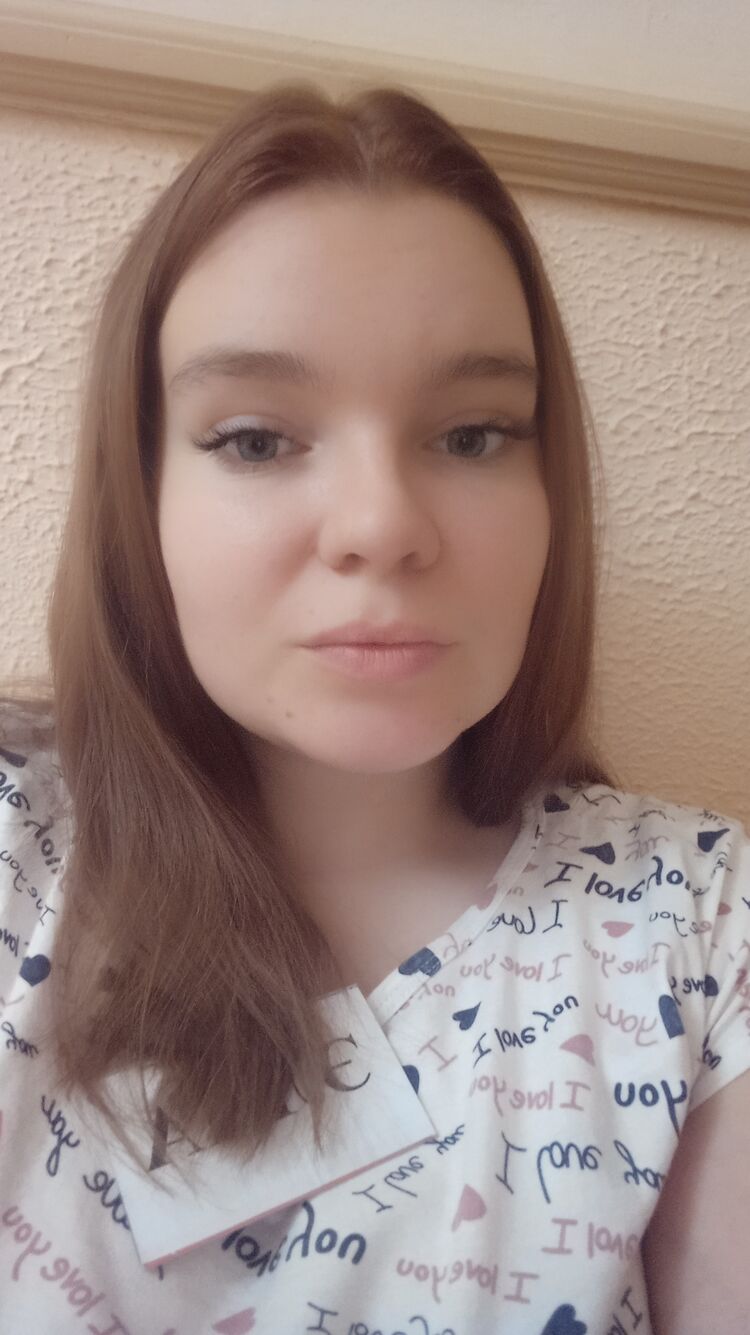  29631698  Ella, 25 ,    