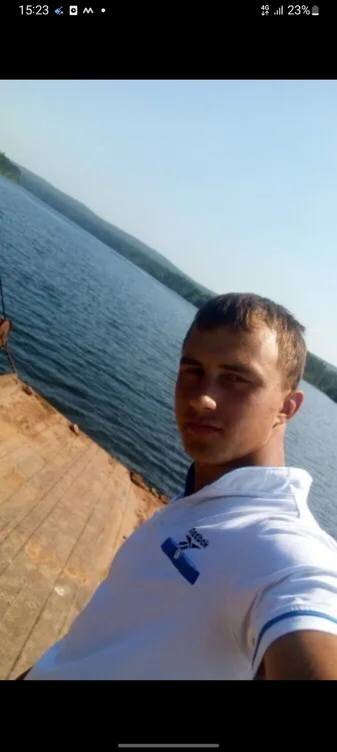  41658738  , 24 ,    