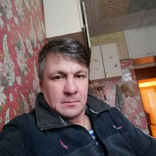  49404648  , 53 ,    
