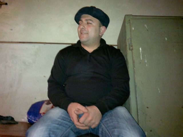  5826598  Garo, 45 ,    