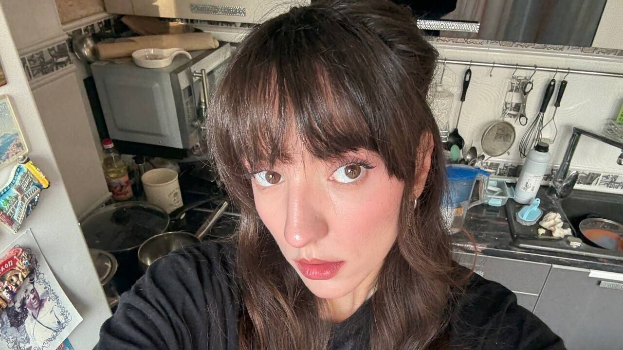  54748698  , 21 ,    --